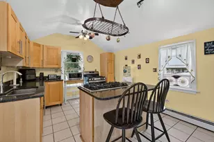 98 Parker St, New Bedford, MA 02740 - Photo 12
