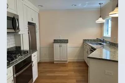 5 Daniels St, Salem, MA 01970 - Photo 8