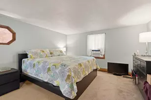 258 Warren St W, Raynham, MA 02767 - Photo 26