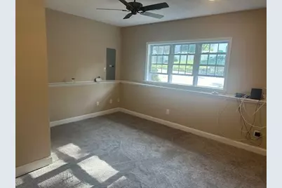 34 Carpenter Ave, Worcester, MA 01605 - Photo 20