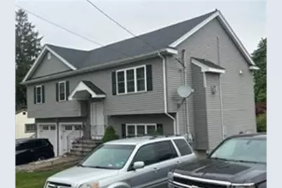34 Carpenter Ave, Worcester, MA 01605 - Photo 2