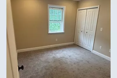 34 Carpenter Ave, Worcester, MA 01605 - Photo 24