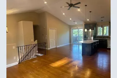 34 Carpenter Ave, Worcester, MA 01605 - Photo 12