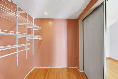 137 Reservoir Ave, Providence, RI 02907 - Photo 10