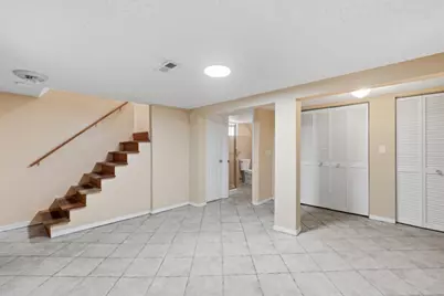 137 Reservoir Ave, Providence, RI 02907 - Photo 16
