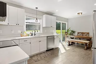 1 Lakeshore Dr, Monson, MA 01057 - Photo 8