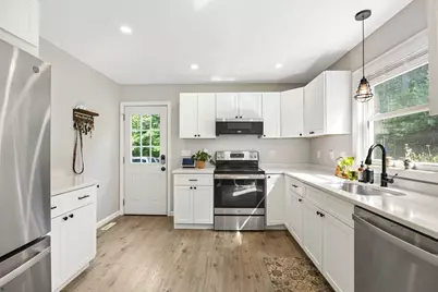 1 Lakeshore Dr, Monson, MA 01057 - Photo 4