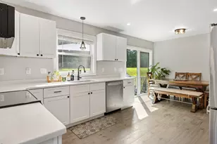 1 Lakeshore Dr, Monson, MA 01057 - Photo 8