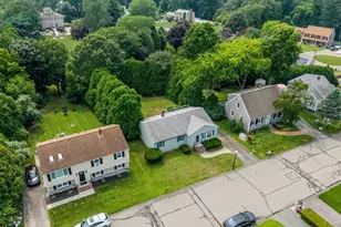 52 Valley View Dr, New Bedford, MA 02740 - Photo 4