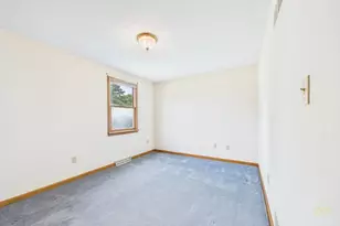 52 Valley View Dr, New Bedford, MA 02740 - Photo 24
