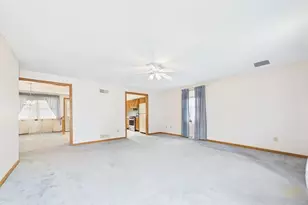 52 Valley View Dr, New Bedford, MA 02740 - Photo 8