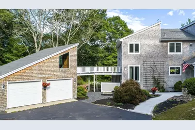 46 Holly Pond Rd, Marion, MA 02738 - Photo 2