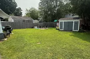 66 Powell Ave, Springfield, MA 01119 - Photo 6