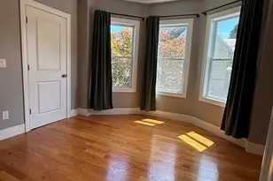 31 Ladd St, Watertown, MA 02472 - Photo 12