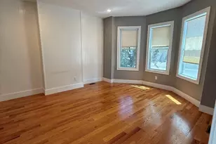 31 Ladd St, Watertown, MA 02472 - Photo 4