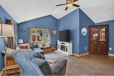 24 Temple St, Tewksbury, MA 01876 - Photo 14