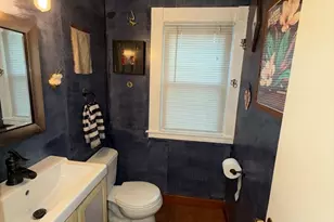 14 Castle St, Springfield, MA 01118 - Photo 8