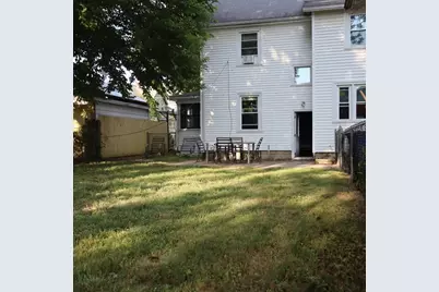 14 Castle St, Springfield, MA 01118 - Photo 2