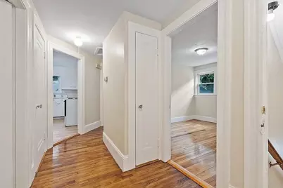 29-31 Rockrimmon Rd #2R, Worcester, MA 01602 - Photo 4