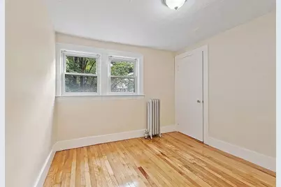 29-31 Rockrimmon Rd #2R, Worcester, MA 01602 - Photo 6