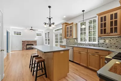272 Aldrich St, Belchertown, MA 01007 - Photo 8