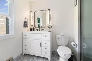 29 Angela Ln, Watertown, MA 02472 - Photo 12