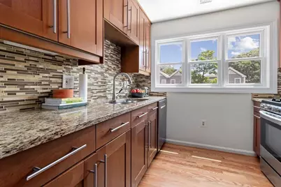 29 Angela Lane #29, Watertown, MA 02472 - Photo 4