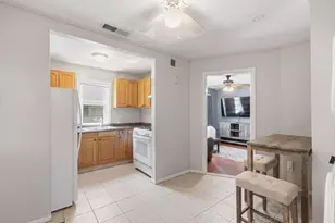 26 Calumet St, Peabody, MA 01960 - Photo 16
