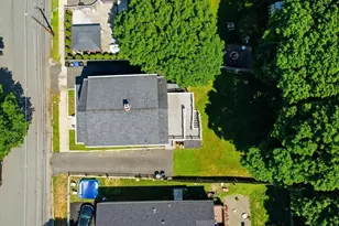 26 Calumet St, Peabody, MA 01960 - Photo 4