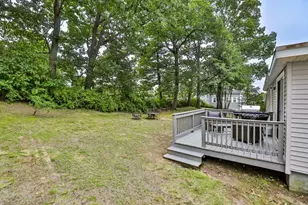 17 Robinson St, Fitchburg, MA 01420 - Photo 36