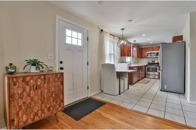 17 Robinson St, Fitchburg, MA 01420 - Photo 12