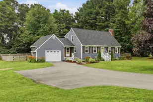 880 Wood St, Swansea, MA 02777 - Photo 2