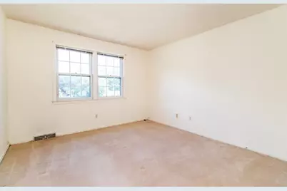 5 Tomkins Ln, Framingham, MA 01702 - Photo 32