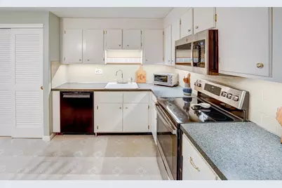 35 Swanson Ct #32D, Boxborough, MA 01719 - Photo 8