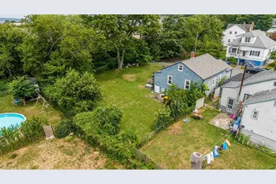 15 Sales St, Fall River, MA 02724 - Photo 6