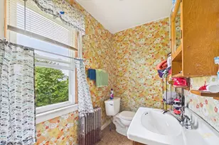 15 Sales St, Fall River, MA 02724 - Photo 18