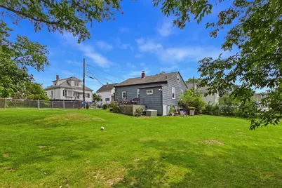 15 Sales St, Fall River, MA 02724 - Photo 8