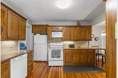 621 W Falmouth Hwy, Falmouth, MA 02540 - Photo 22