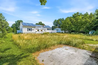 8 Richardson Cir, Easthampton, MA 01027 - Photo 6