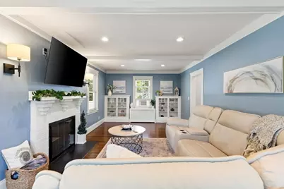 11 Beach St, Woburn, MA 01801 - Photo 8