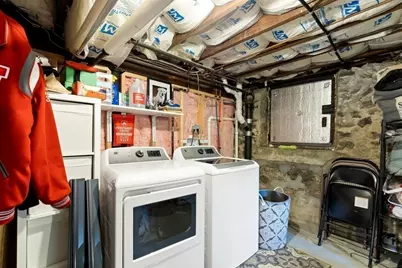 11 Beach St, Woburn, MA 01801 - Photo 34