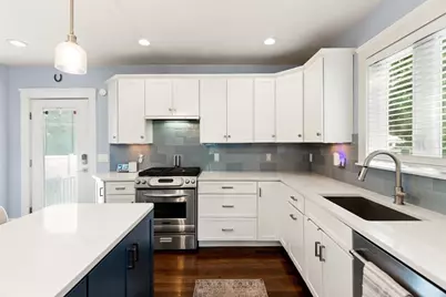 11 Beach St, Woburn, MA 01801 - Photo 12
