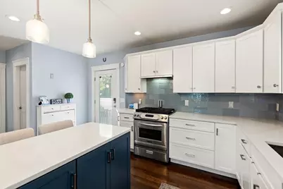 11 Beach St, Woburn, MA 01801 - Photo 14