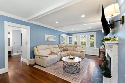 11 Beach St, Woburn, MA 01801 - Photo 6