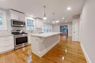 31 Grafton St, Arlington, MA 02474 - Photo 2