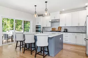 53 Phoebe St, Methuen, MA 01844 - Photo 8