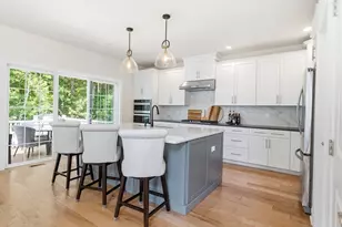 53 Phoebe St, Methuen, MA 01844 - Photo 10
