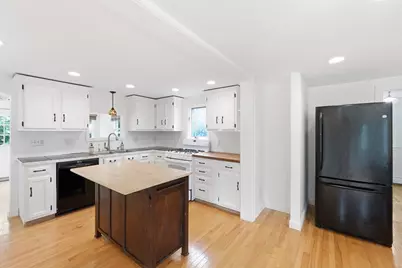 77 Holden St, Worcester, MA 01605 - Photo 6