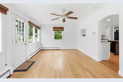 77 Holden St, Worcester, MA 01605 - Photo 18