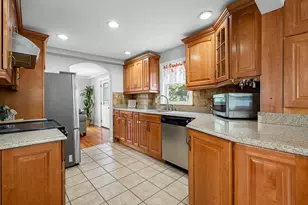 41 Dellwood Rd, Worcester, MA 01602 - Photo 8